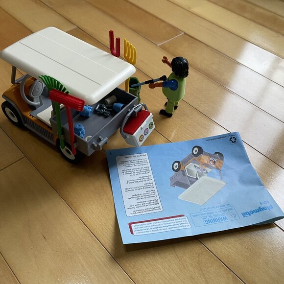 Playmobil Animal Caretaker Set with Vehicle & Accessories - Picture 5 of 5